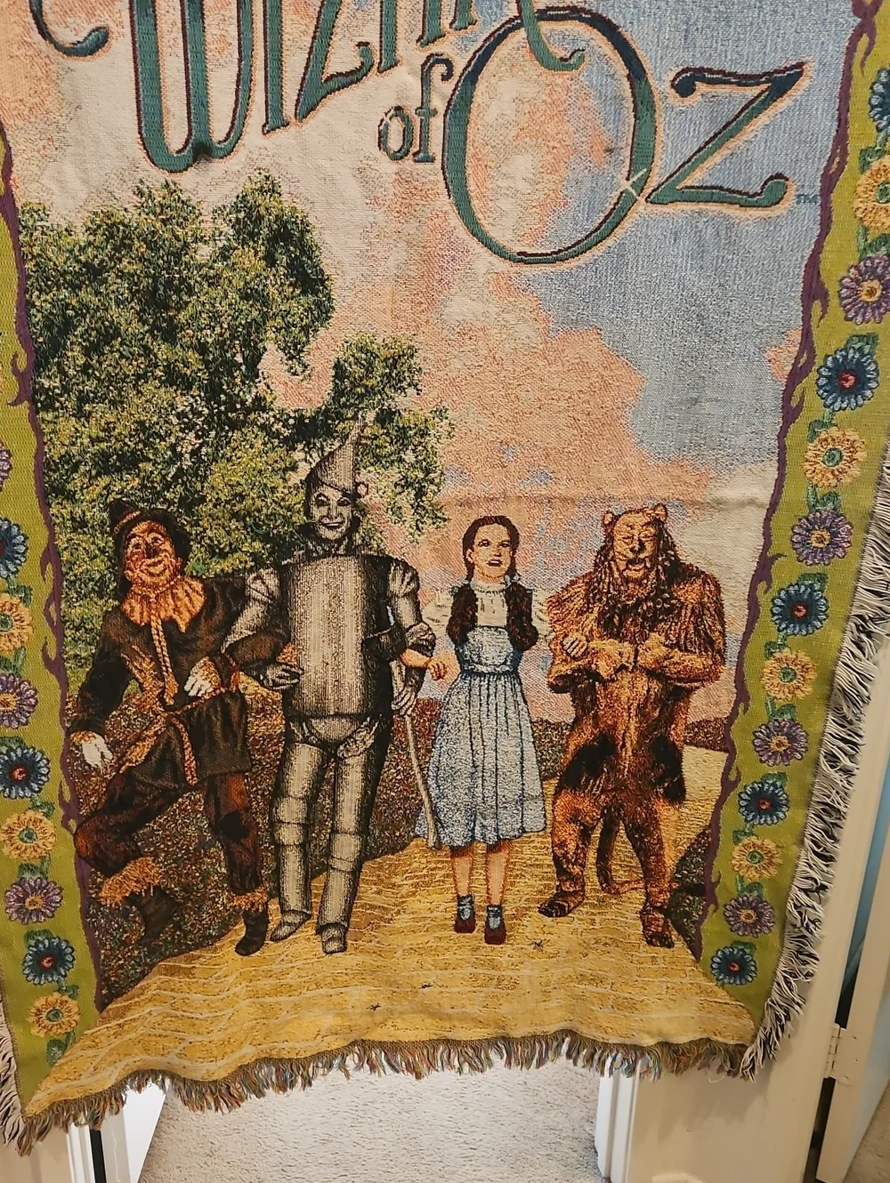 The Wizard of Oz Woven Throw Blanket - Retro